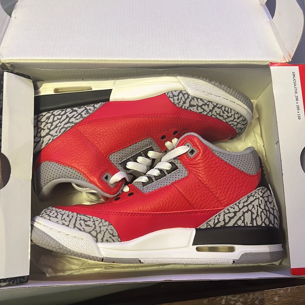 jordan 3 unit red w white and red laces